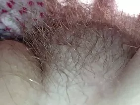 The guy seized the pussy of an experienced woman