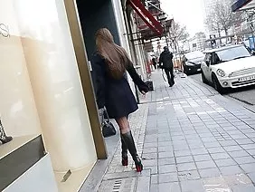 Sexy Asian succumbed to tight group sex
