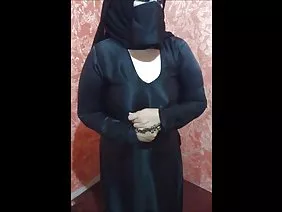 Two sekretutki with big boobs suck a big cock boss