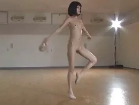On casting slut jumps on the trunk