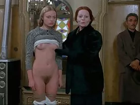 Amateur threesome with brunette and blonde