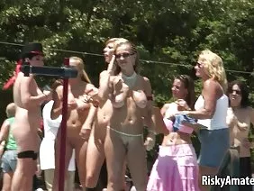 Fizruk with a great body shoots up a teacher of literature and rudely fucked in holes