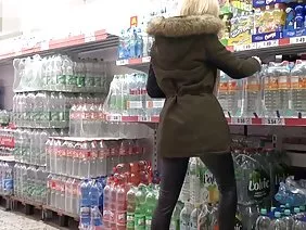 Mature boss started having sex with a young subordinate
