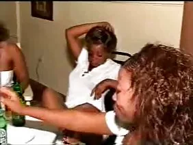 Puffed up the beauty in the hotel and let in pussy