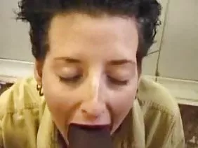 Young beauty gives pussy lick guy