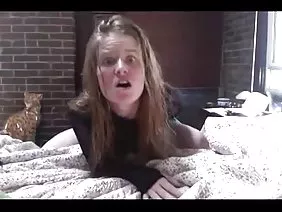 Busty slut spins on a gentleman