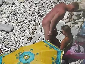 Mulatto with a big ass rolled on a white member