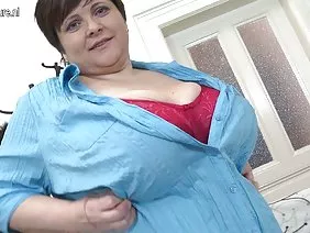 He offered a friend to fuck his girlfriend